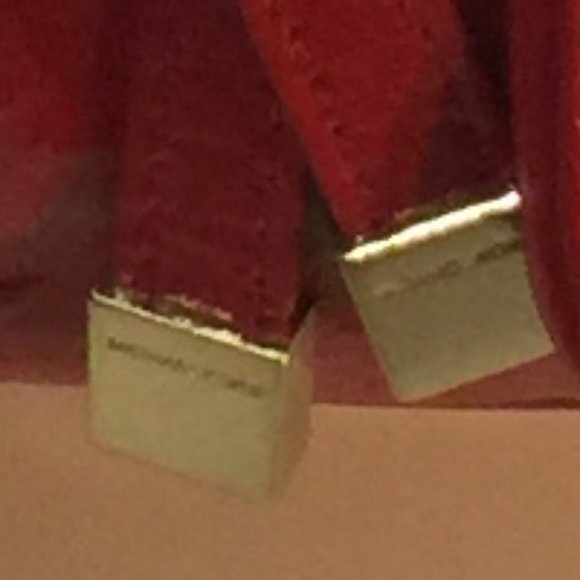 MICHAEL KORS PATENT LEATHER RED SATCHEL - Picture 6 of 6